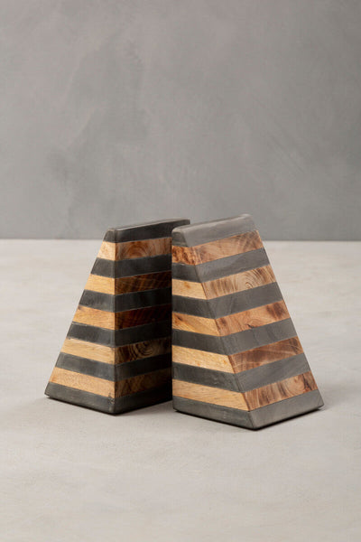 Kata Bookends