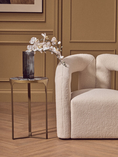 Round Polished Blue Agate Side Table with Gold Intersecting Legs | Vizzini
