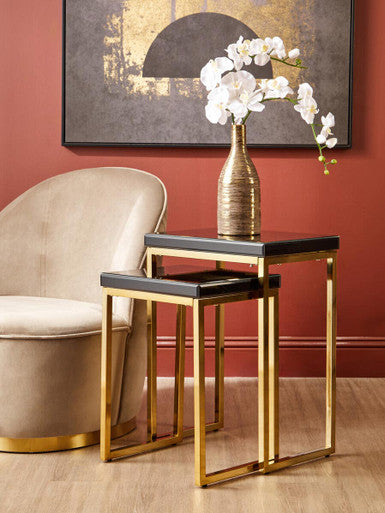 Kensington Townhouse Set Of 2 Nesting Tables