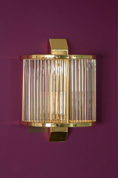 Wall Light with Gold Finish | Salasco