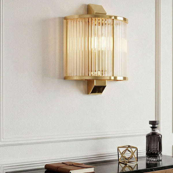 Wall Light with Gold Finish | Salasco