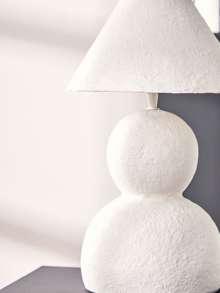 White Papier Mache Table Lamp | Carta