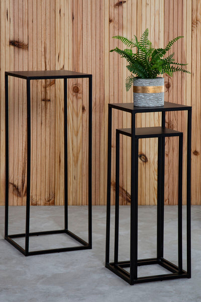 Nest of 3 Black Side Tables with Metal Base and Black Tops | Mandoli