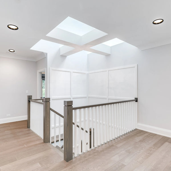 Circular Recessed LED Downlight - Black & White - Multiple Sizes