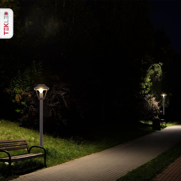 Cottage Style Bollard Lawn Lamp 1M Pole Matt Black Clear Glass E27 124cm