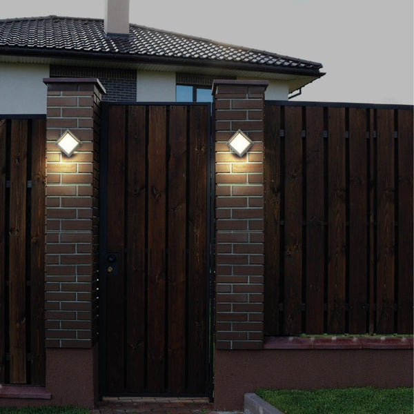 LED Diecast Aluminium Square Hood Wall Lamp 12W IP54 Grey